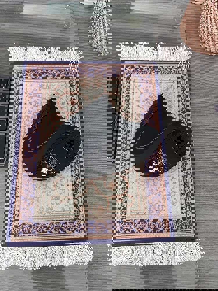 931811