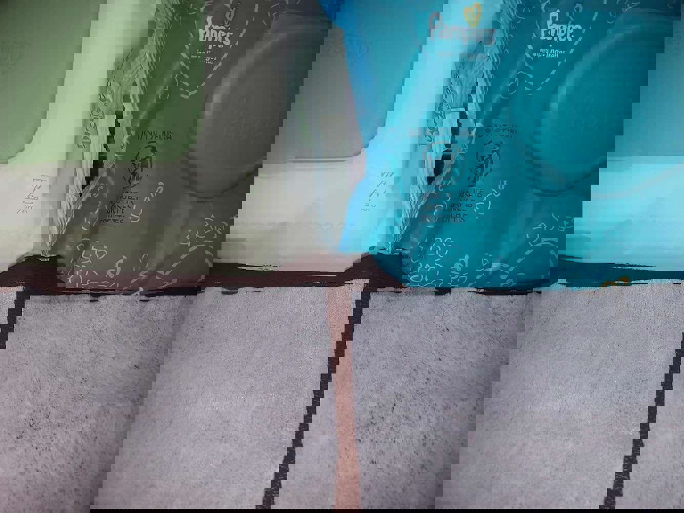 918836
