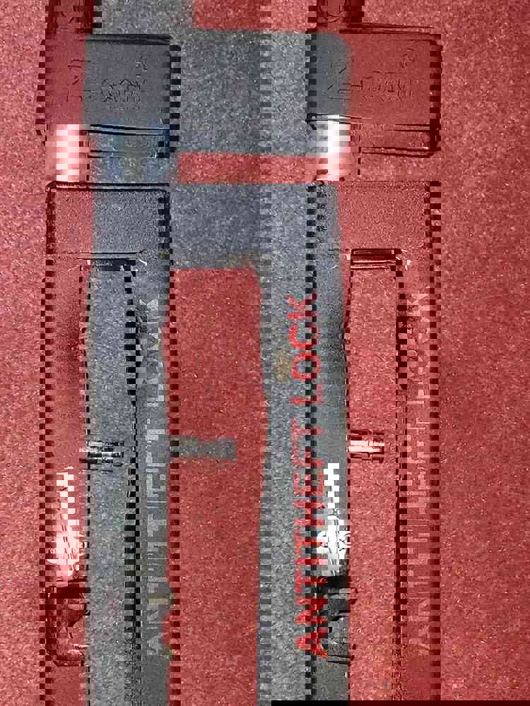 927640