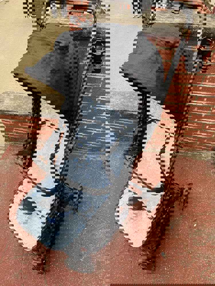 928219
