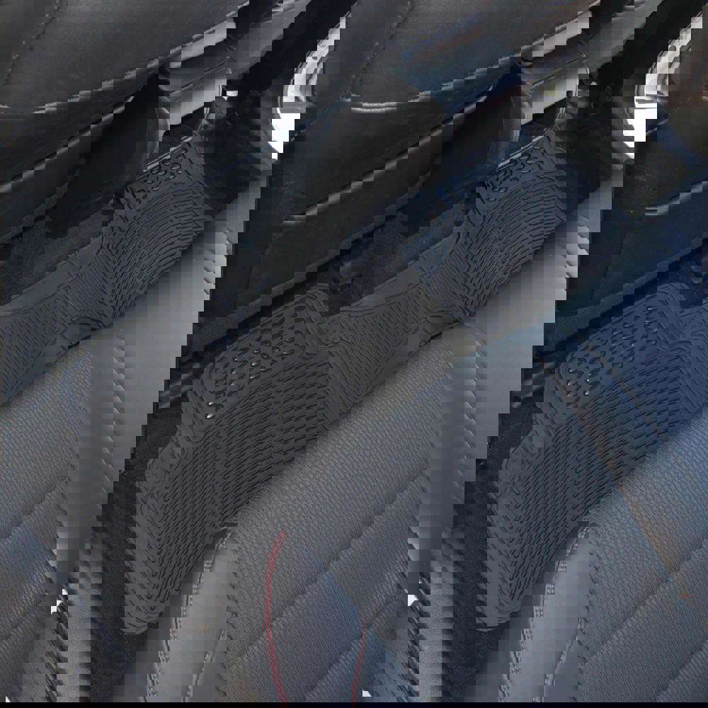 932473