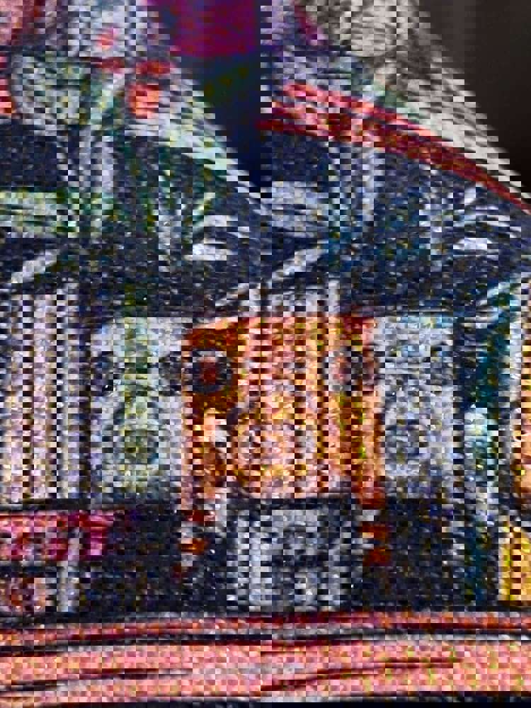 928200