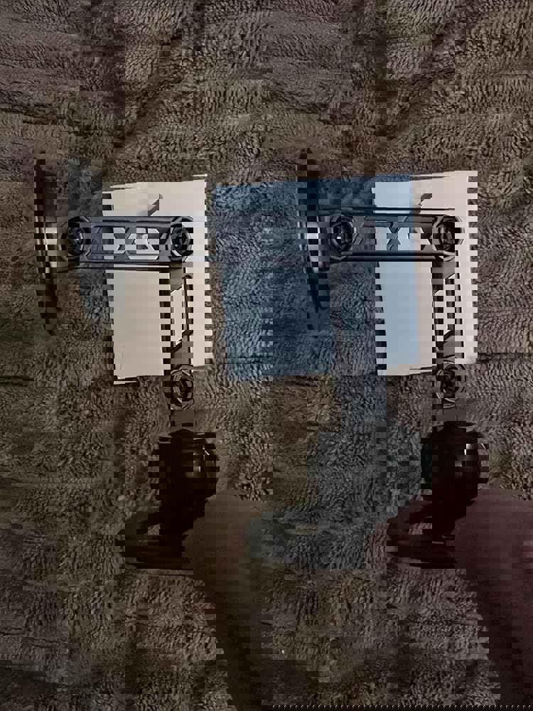 927610