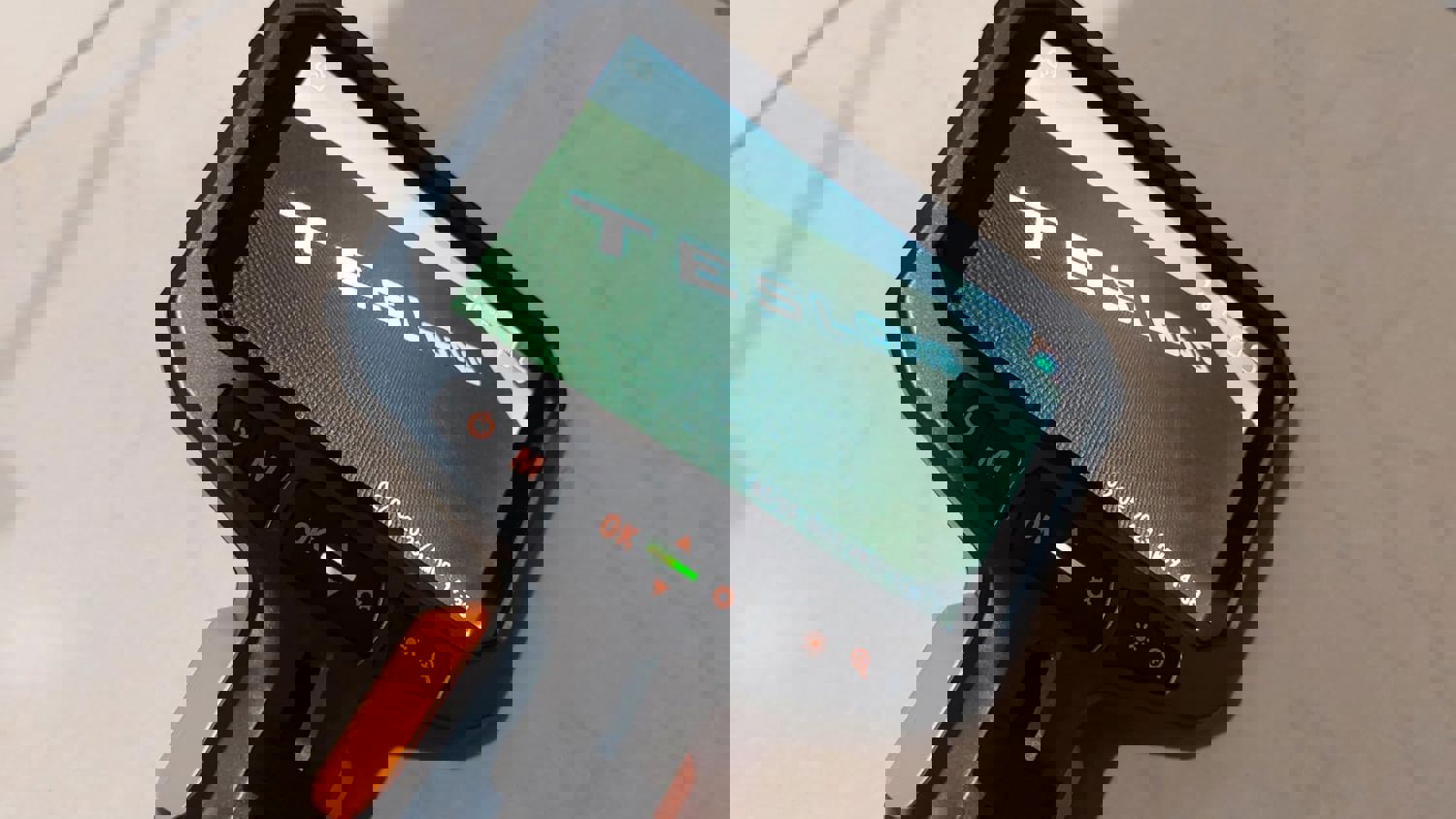 933184