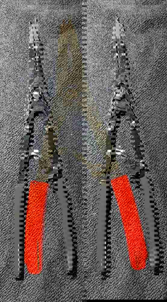 928022