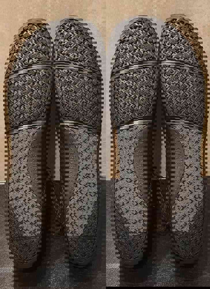 918484