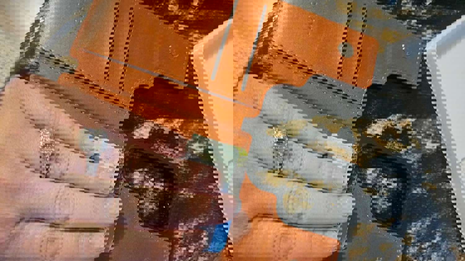926736