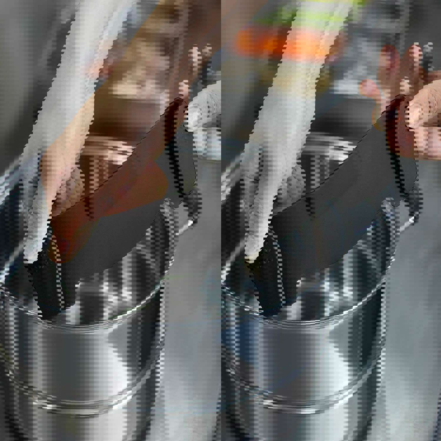 929932