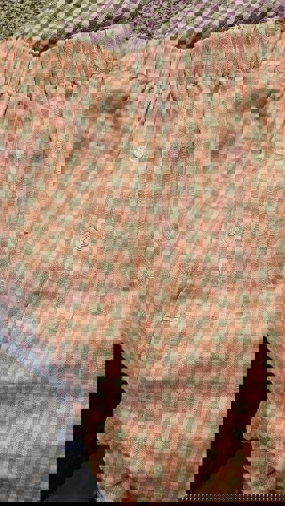 932747