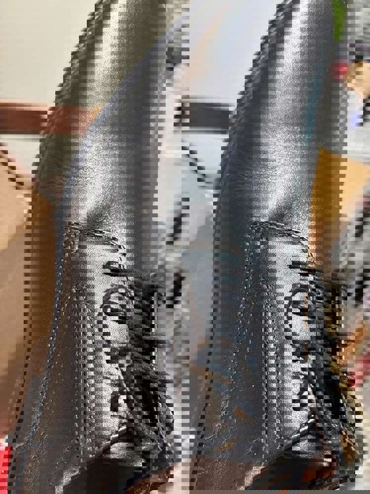 932767