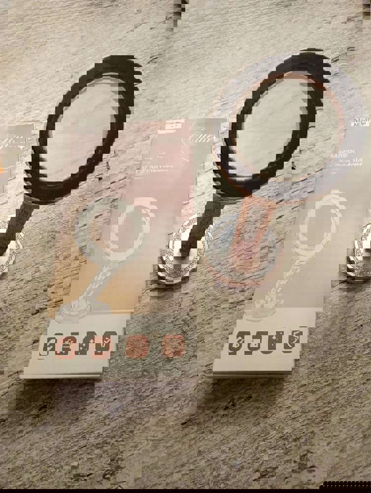 931300