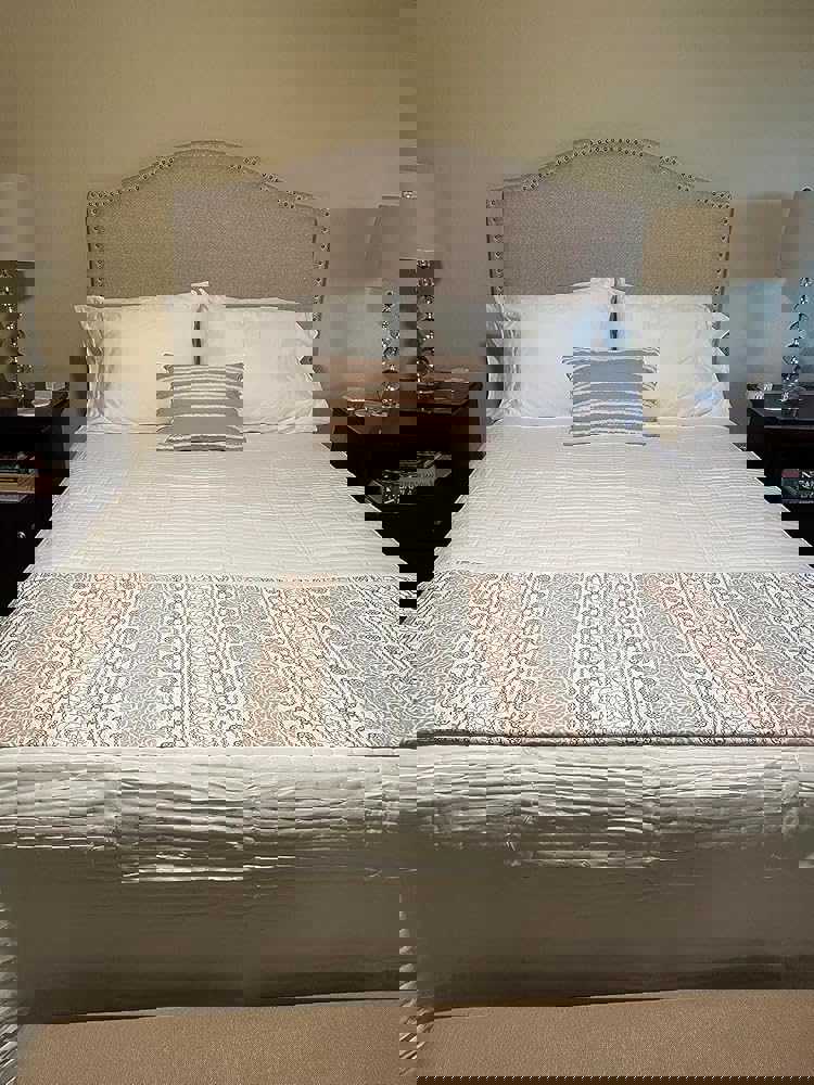 935427