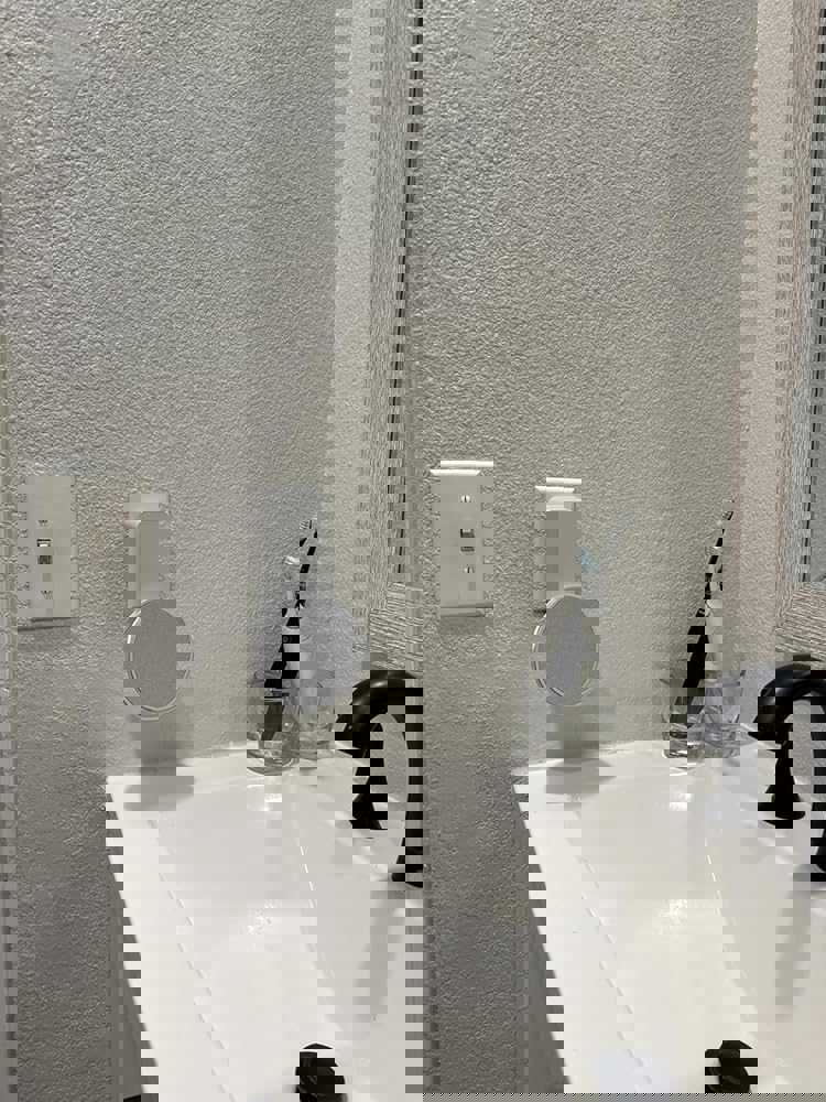 936130