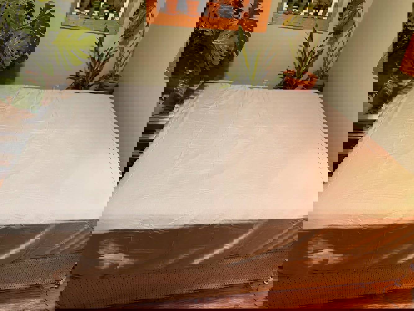 934642