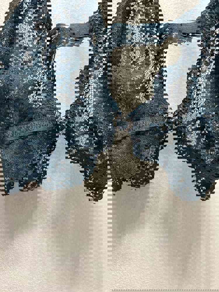 1058402