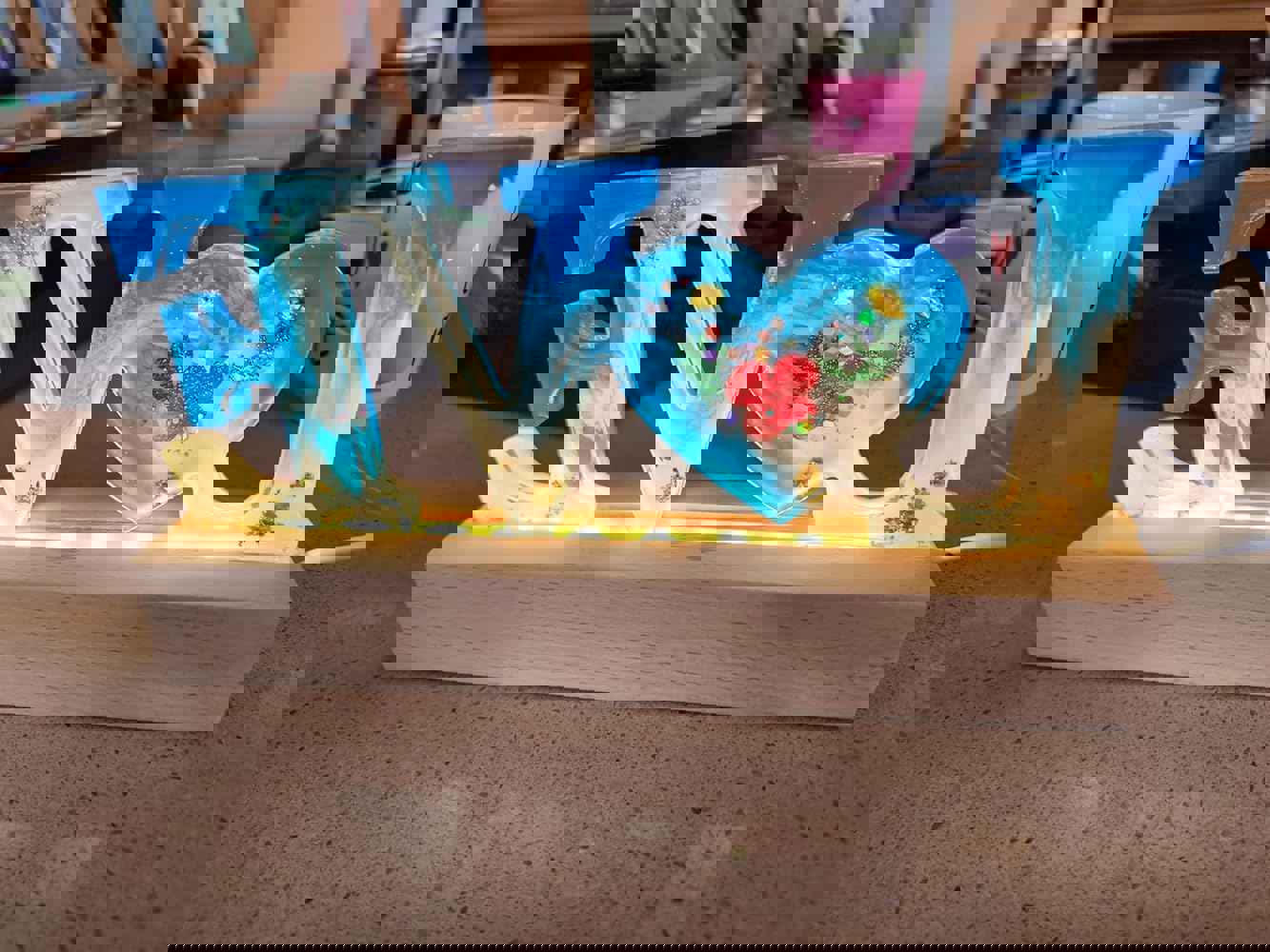 1058300