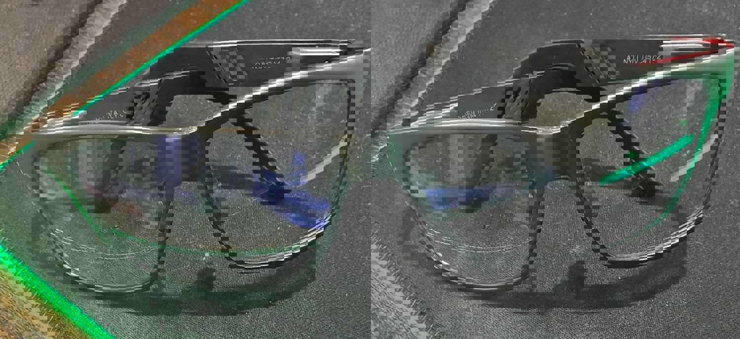 1058353