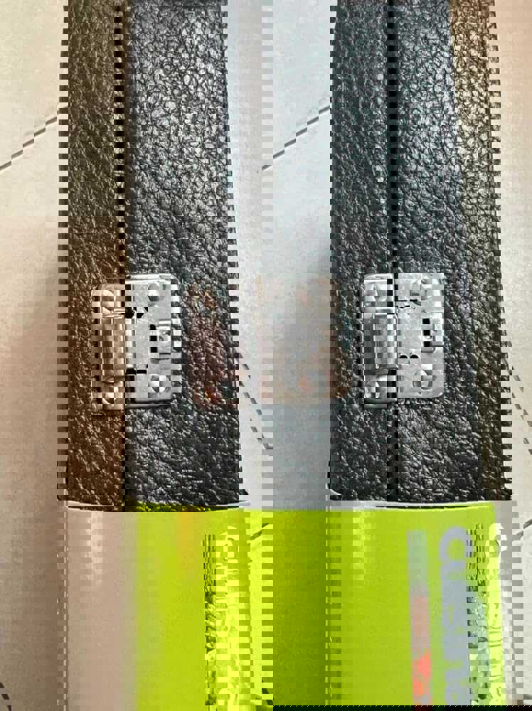 1058322
