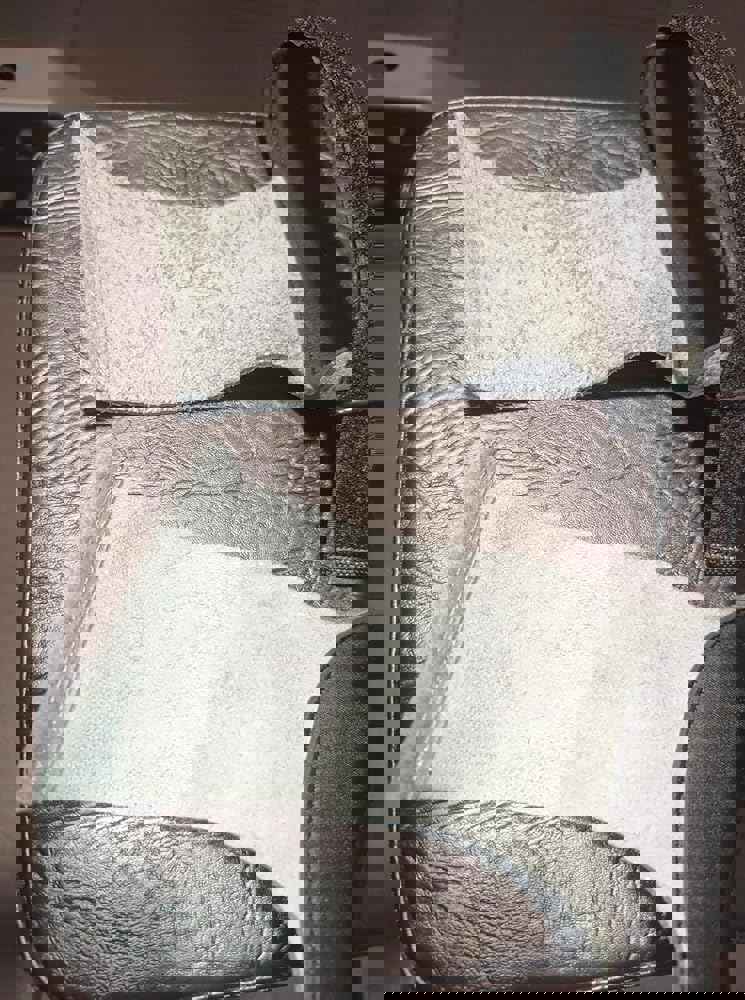 1081902