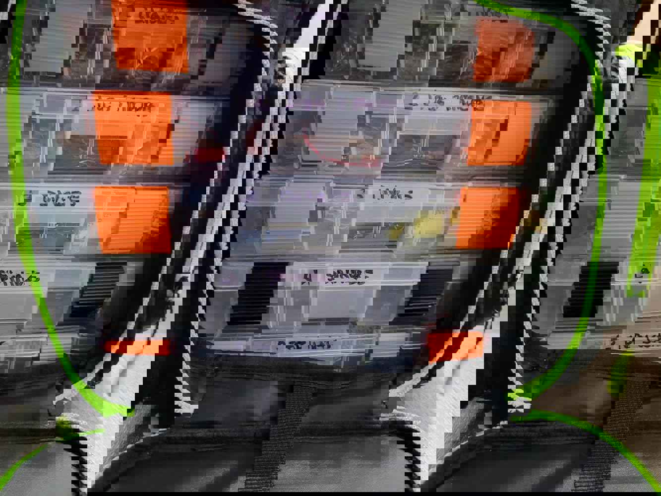 1090580