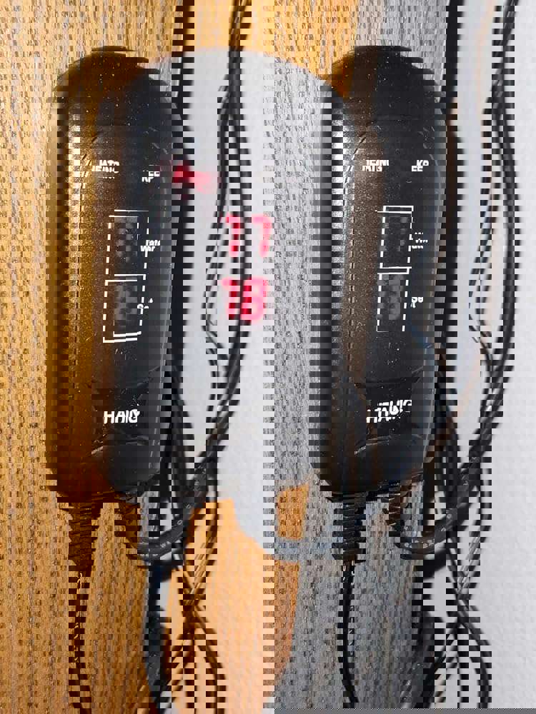 1064258