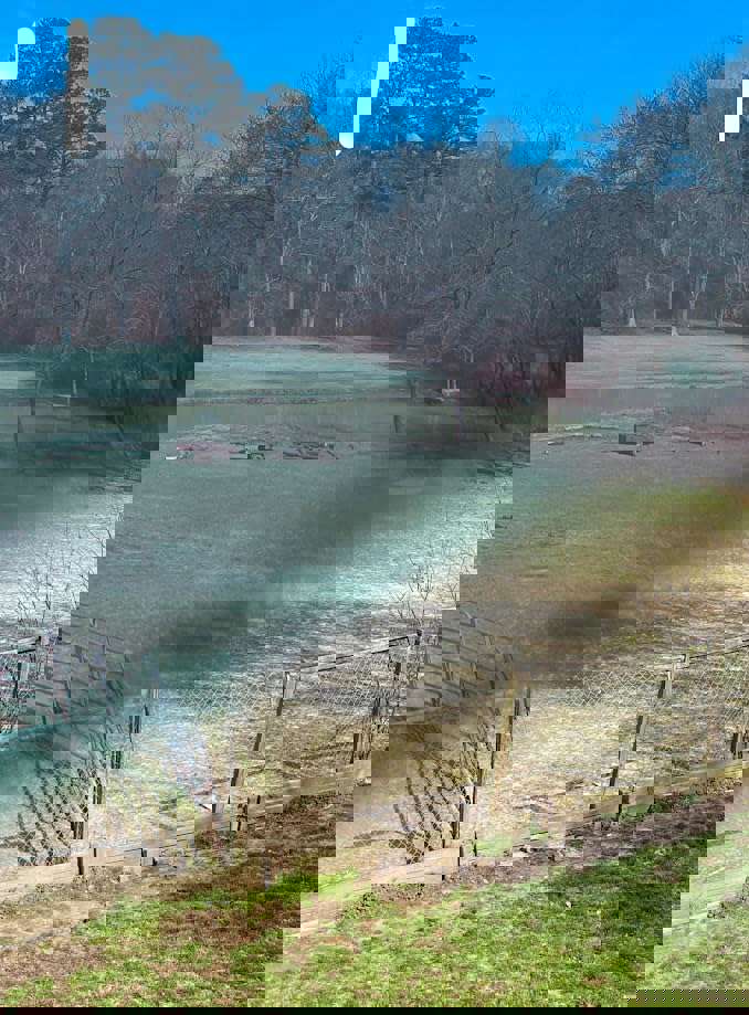 1064367