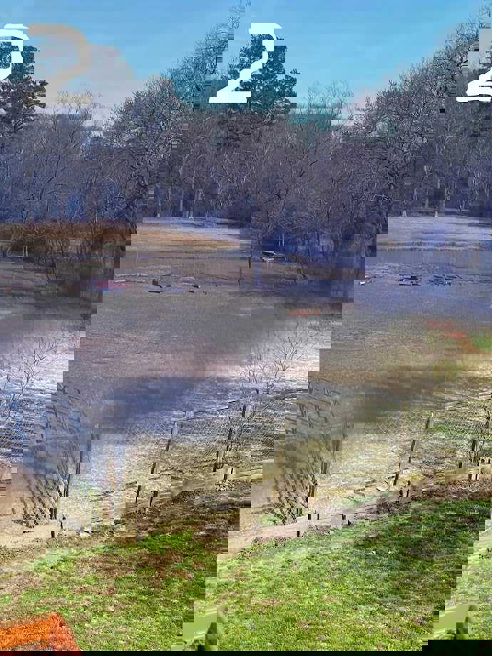 1064368