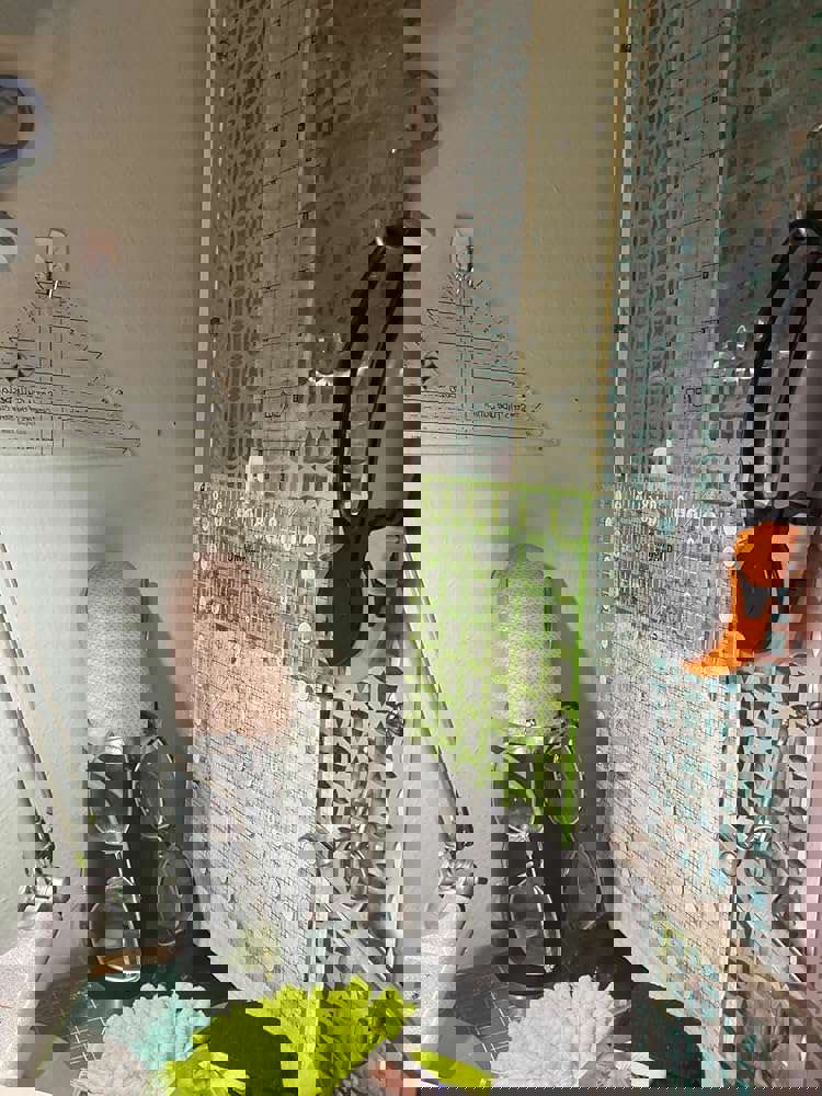 1090640