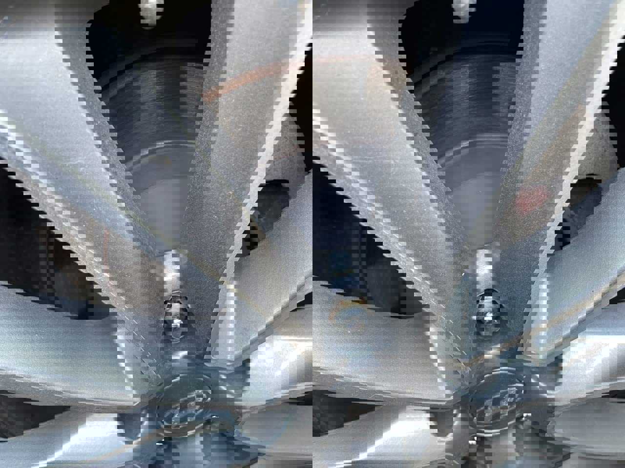 1063334