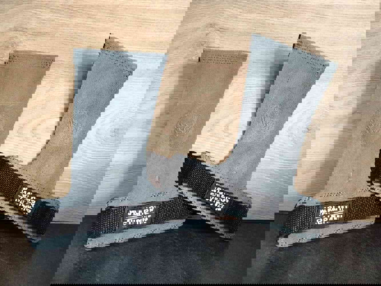 1081887