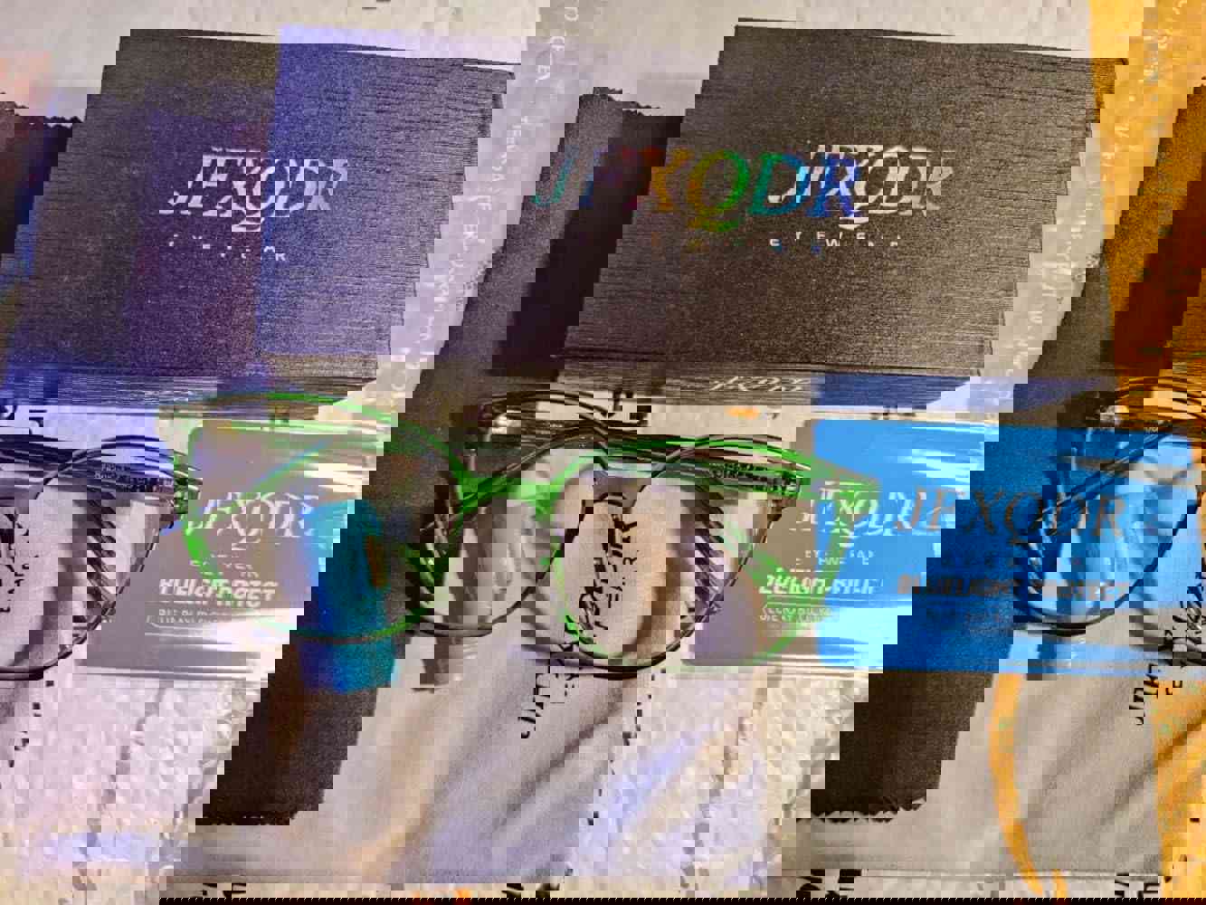 1078256