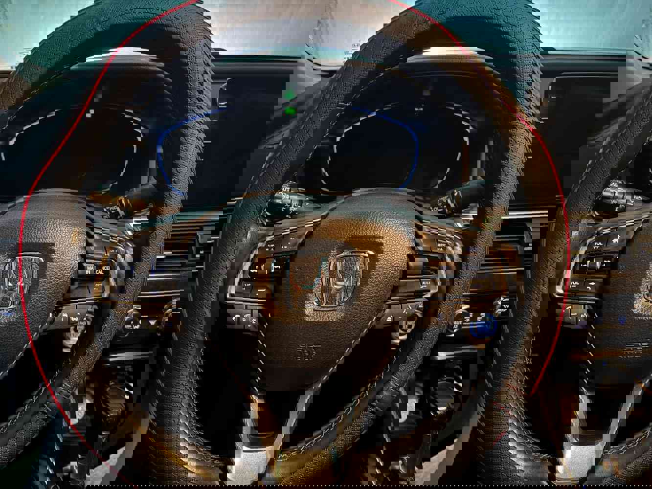 1090561