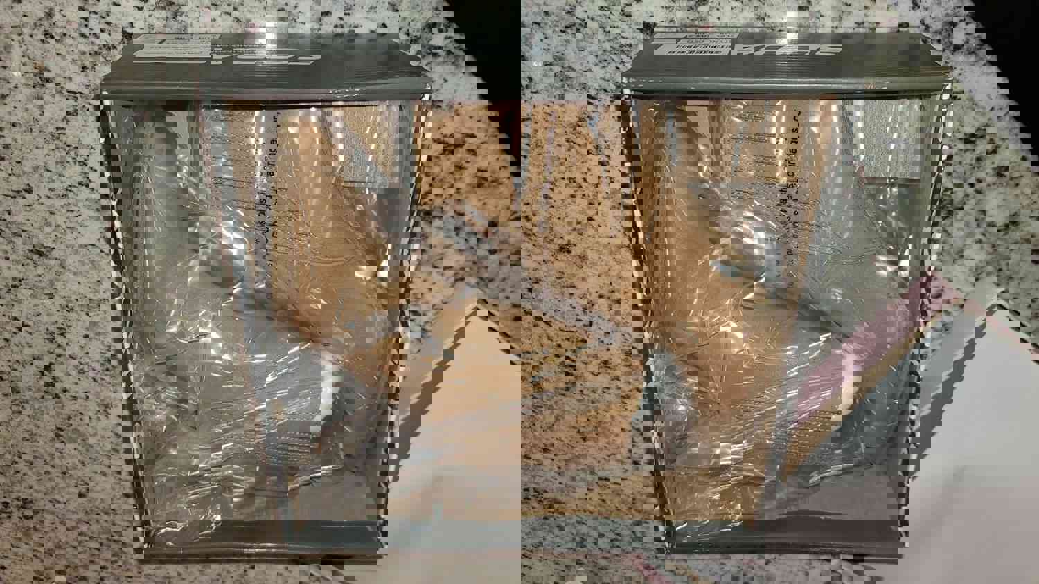 1100121