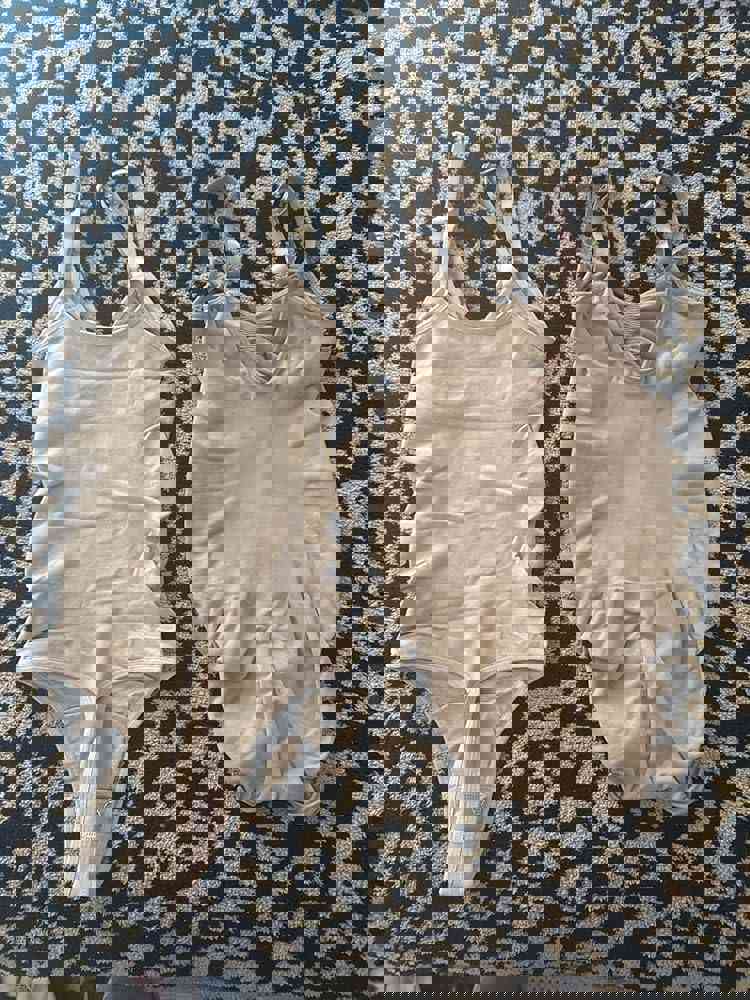 1103258