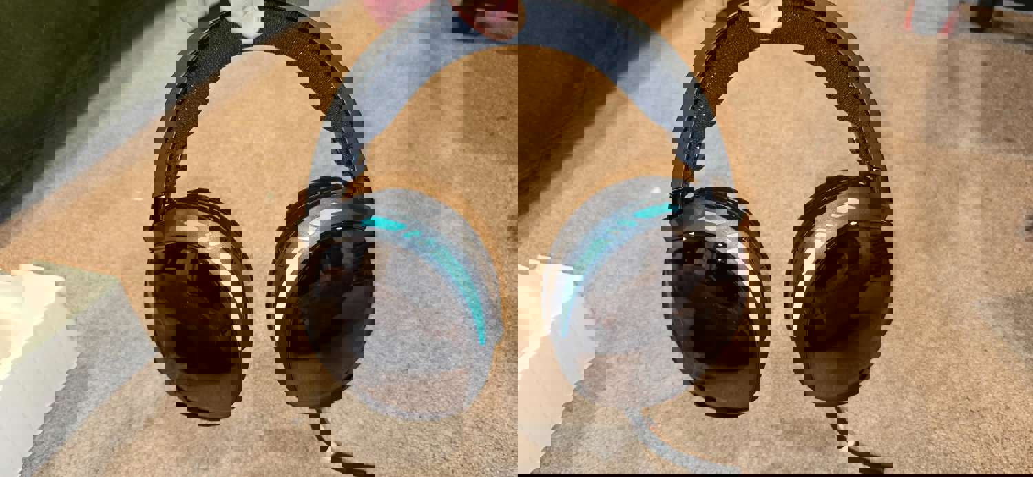 1101294