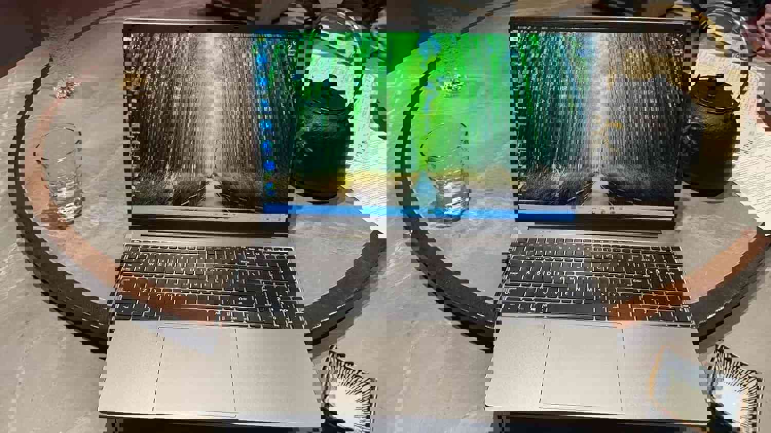 1102795