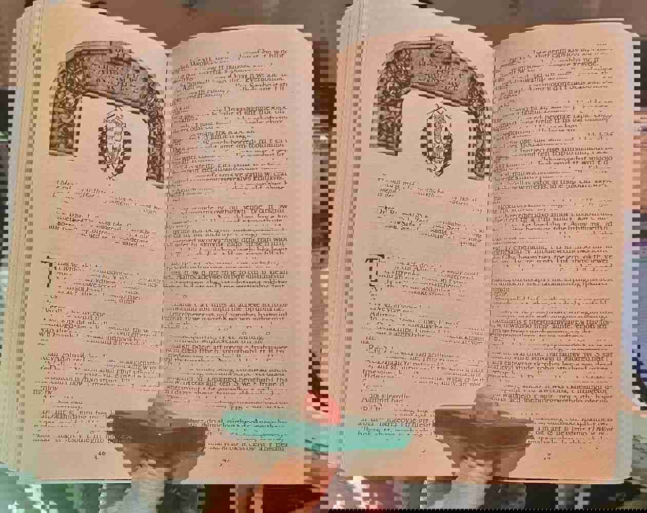 1099770