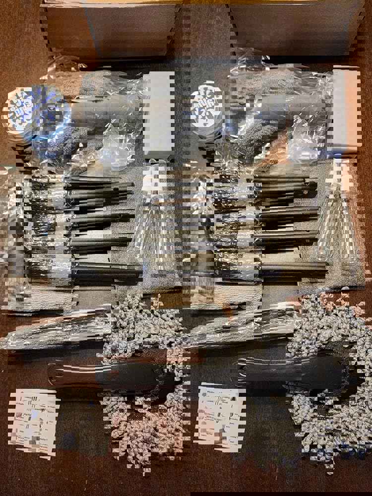 1100381