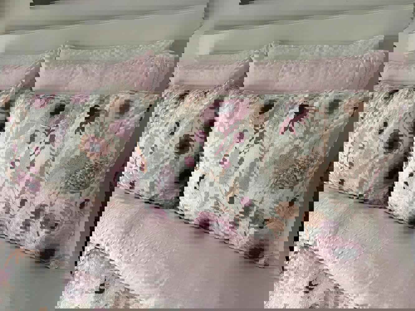 1101831