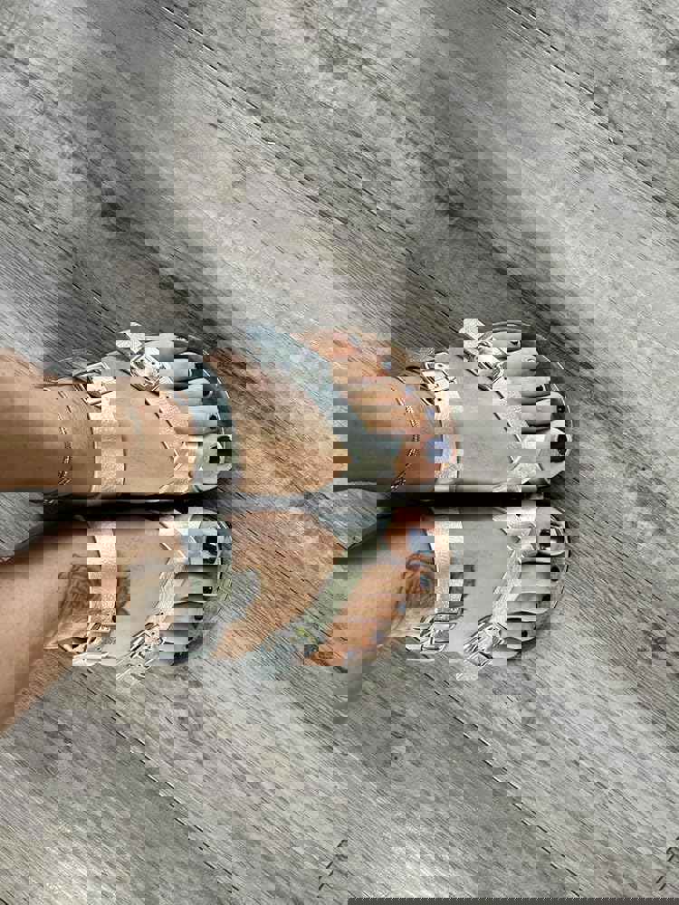 1103094