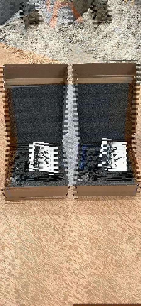 1099984