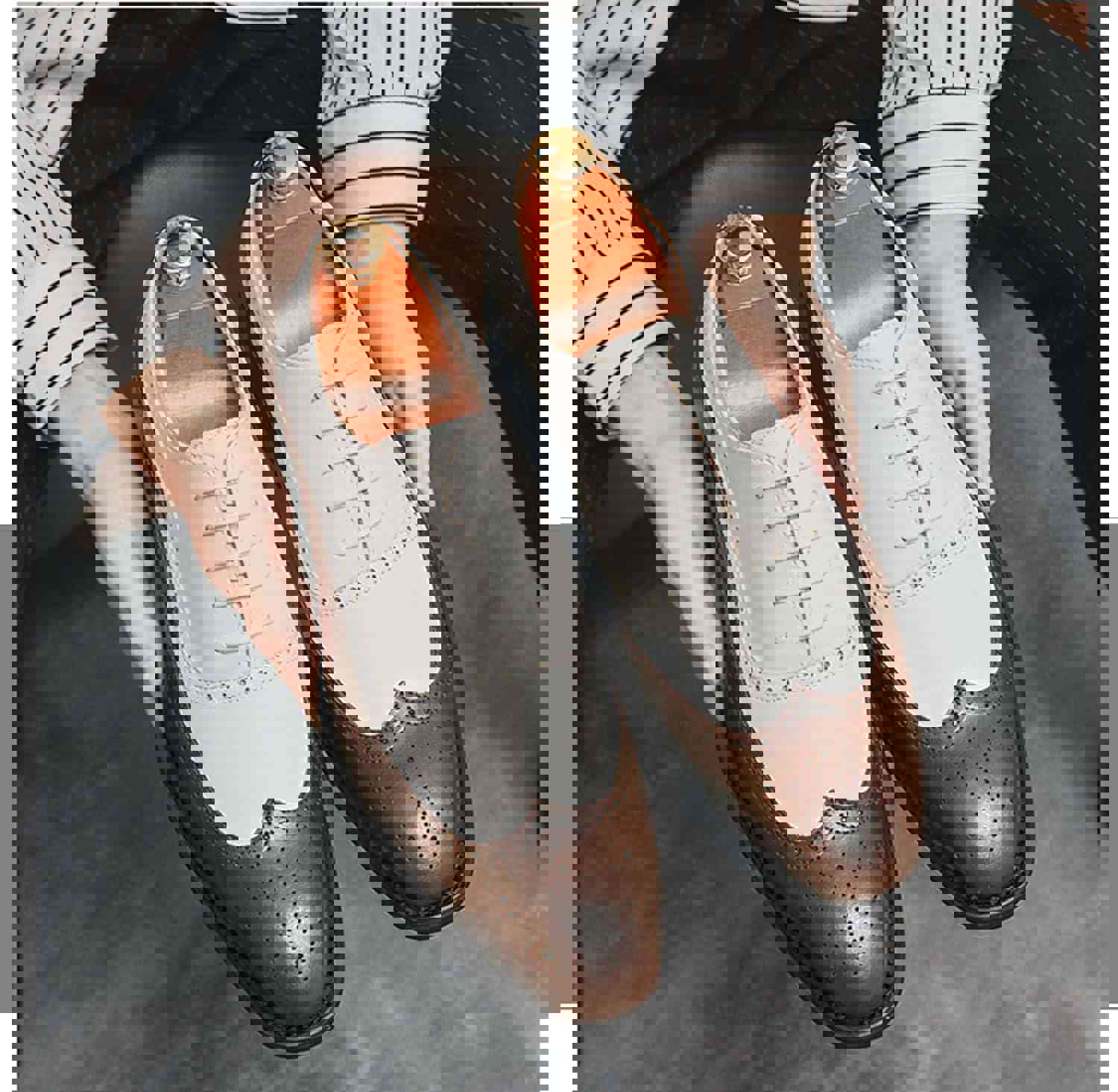 1099745