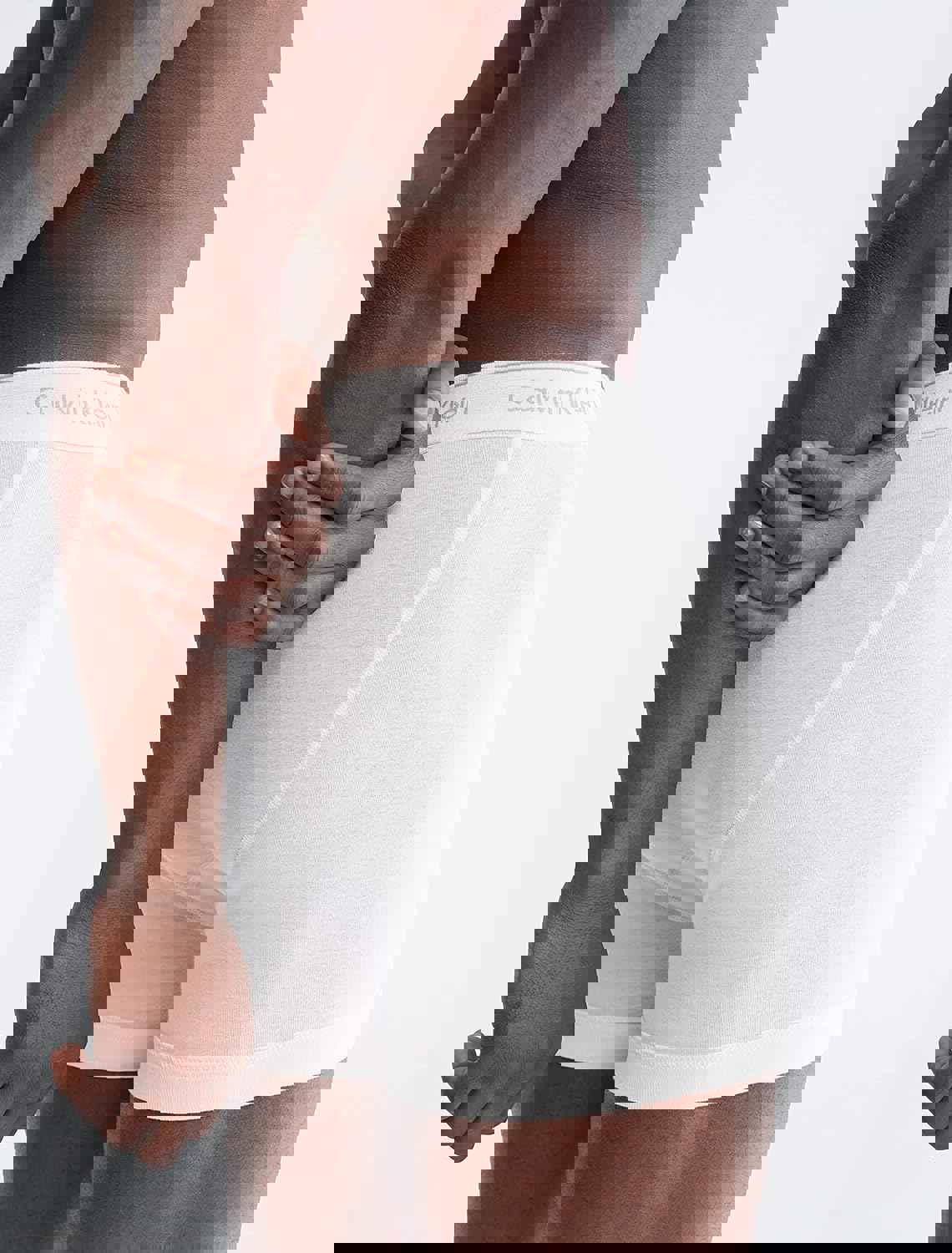 1103246