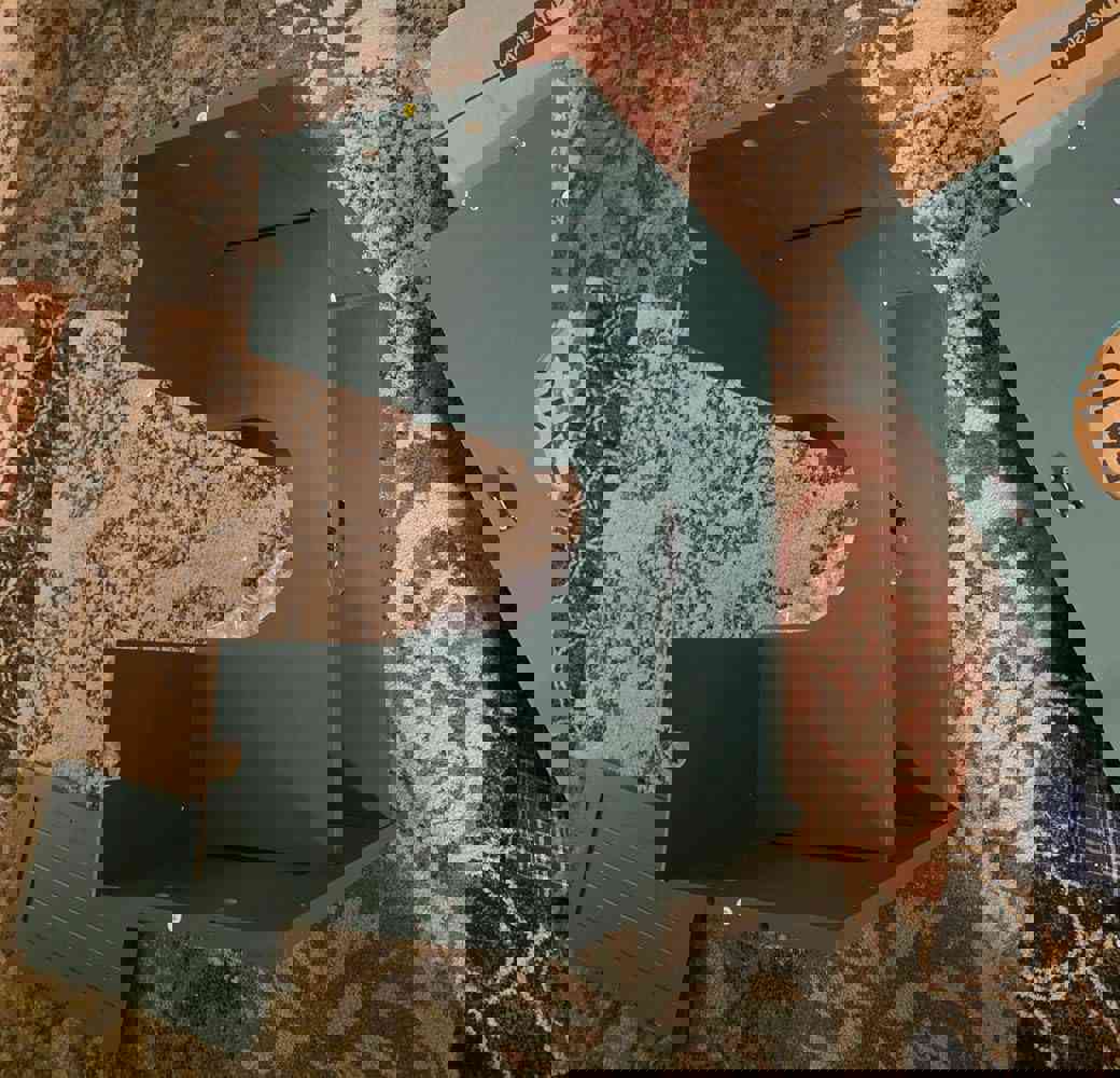 1100050