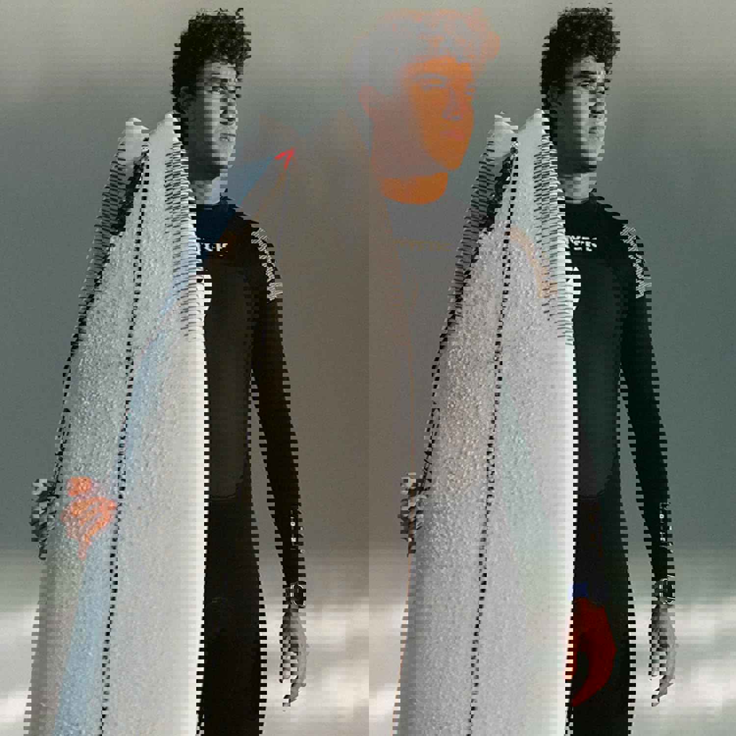 1099864