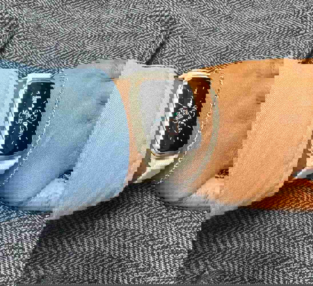 1103261