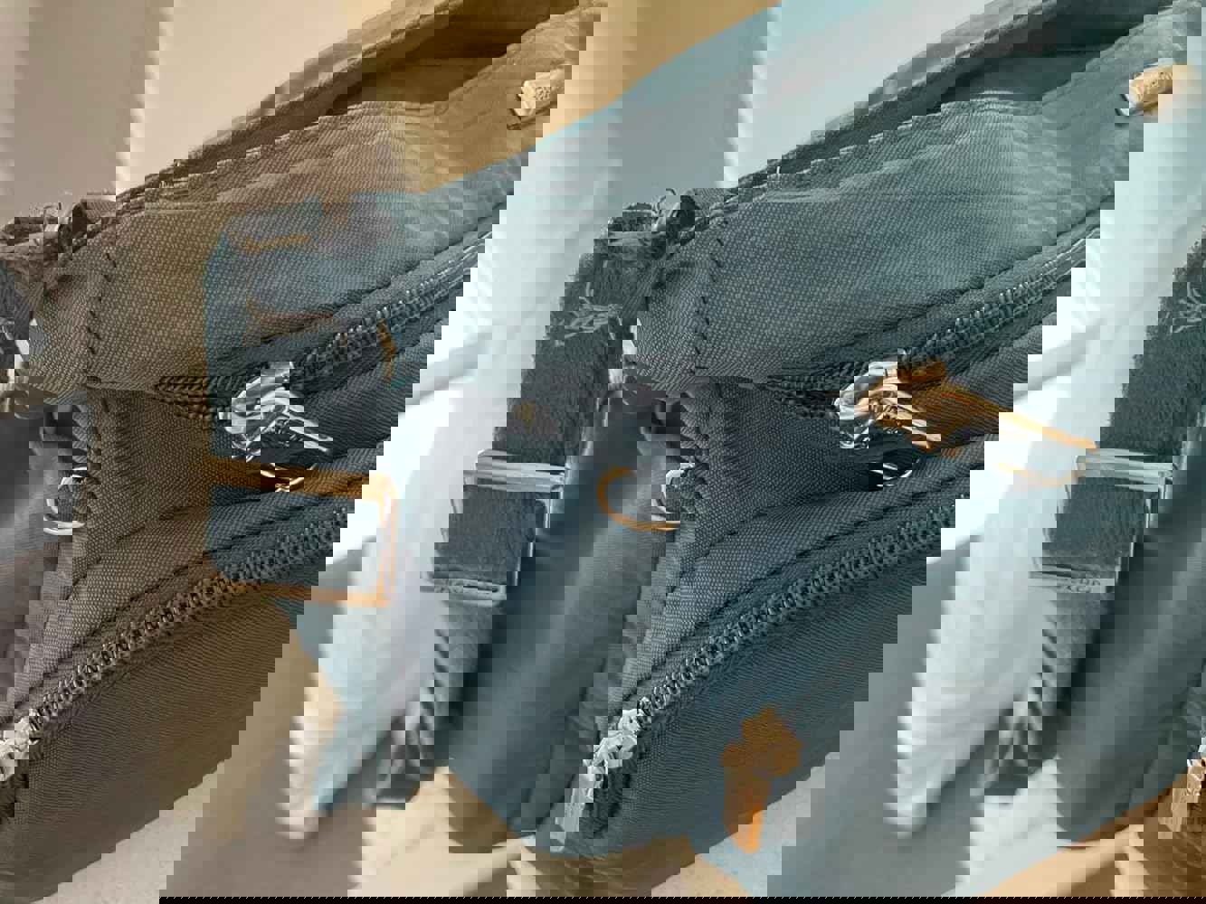 1099851