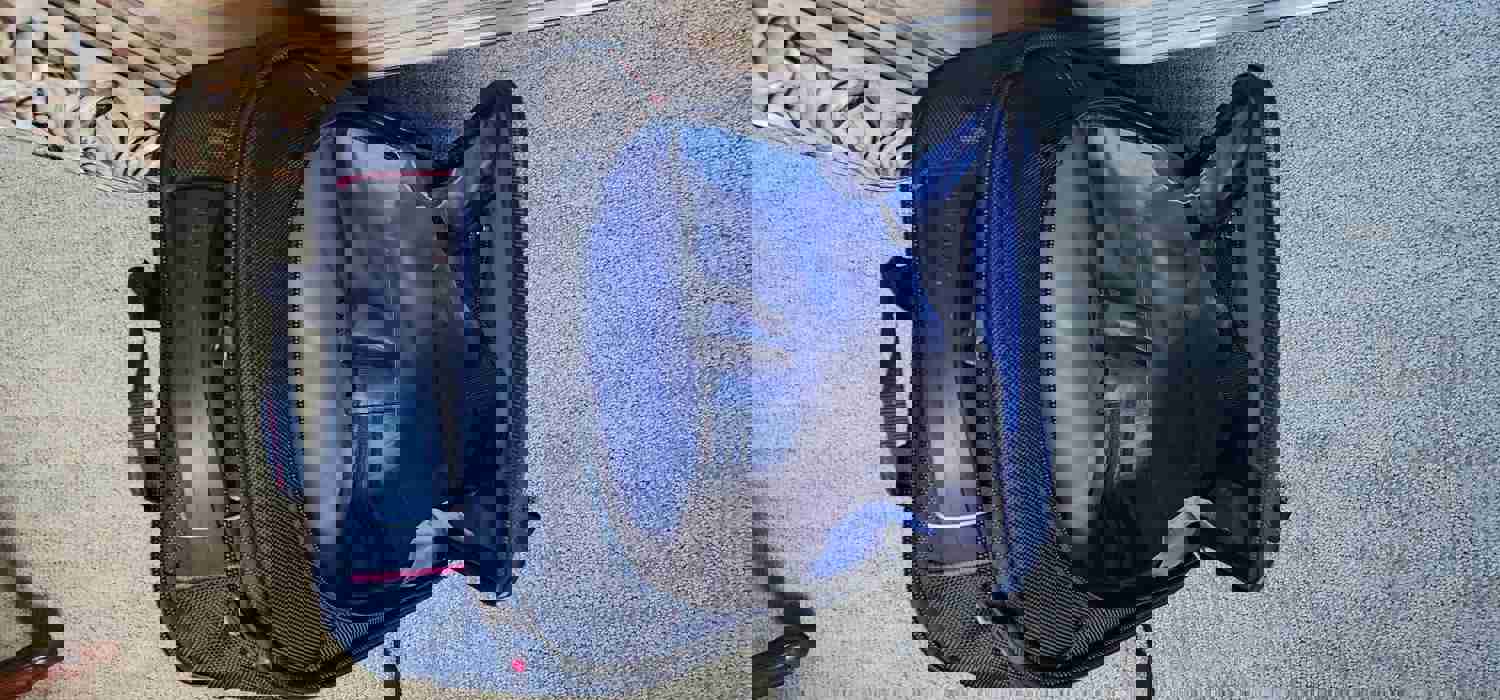 1102883