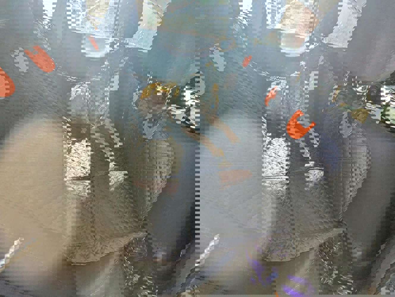 1100334
