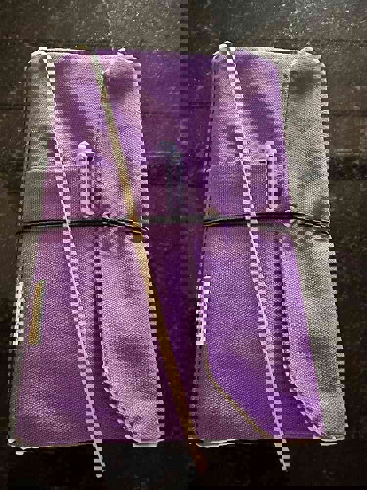 1099710